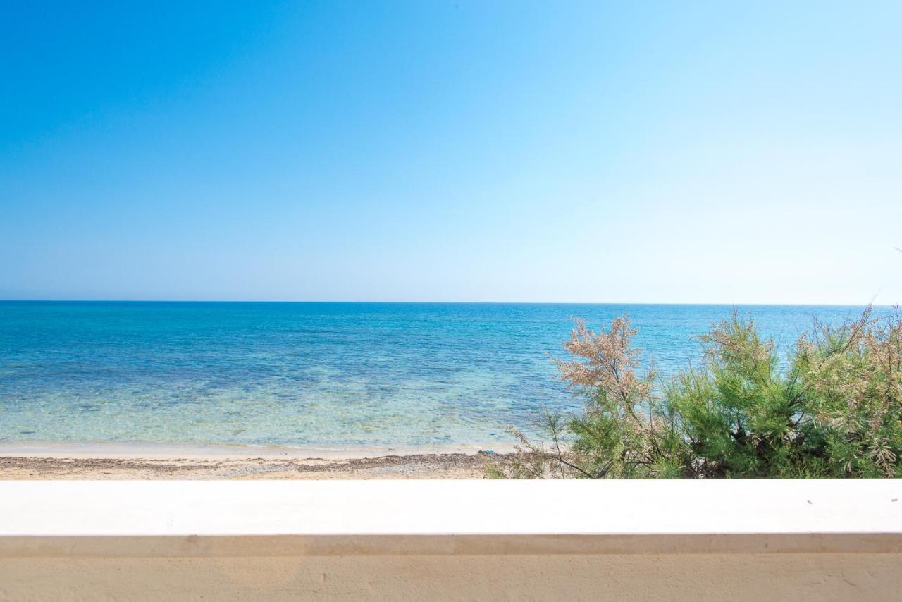 Beach Studios Con Accesso Diretto Alla Spiaggia Torre Pali 외부 사진